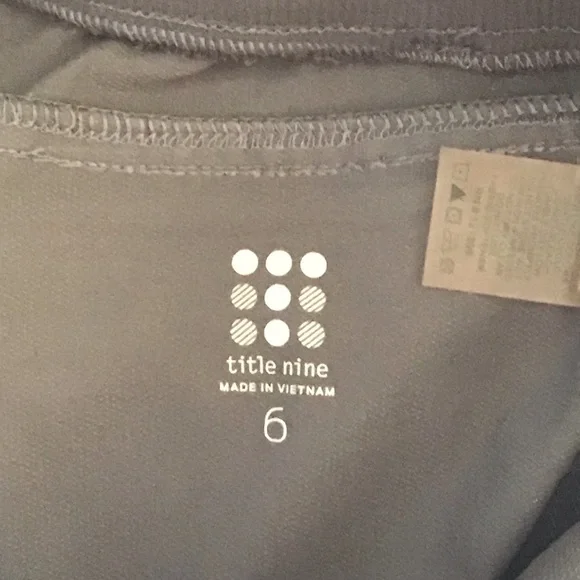 Title nine gray 12” inseam Clamber shorts - Picture 6 of 10